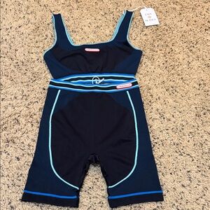 CasaBlanca Workout Set in Navy and Light Blue